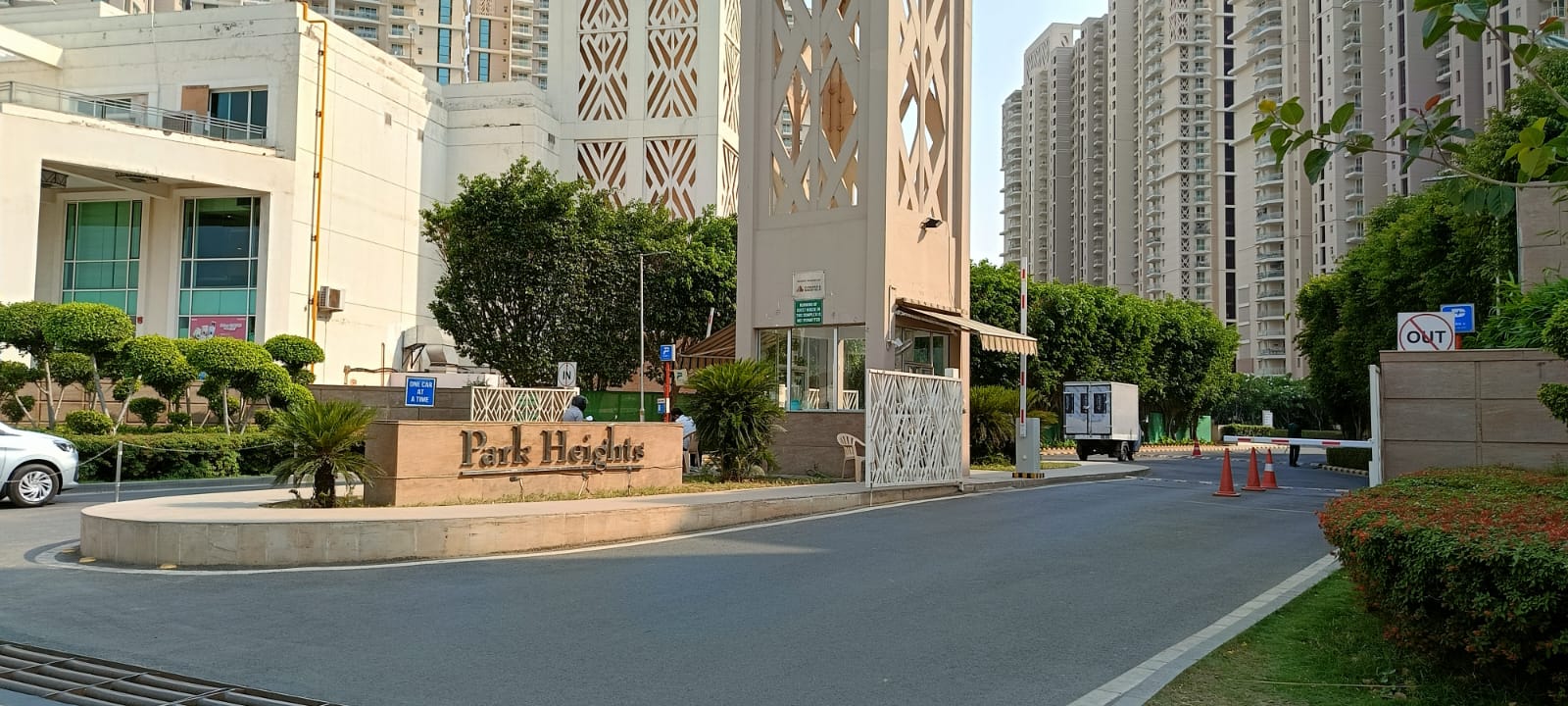 B-31 , DLF Park Place 